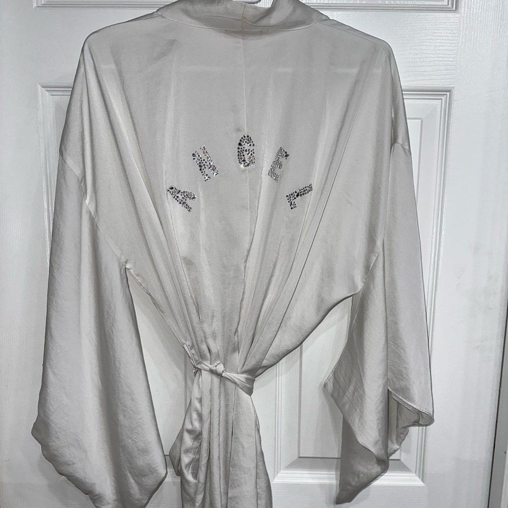 Victoria’s secret bathrobe - New
